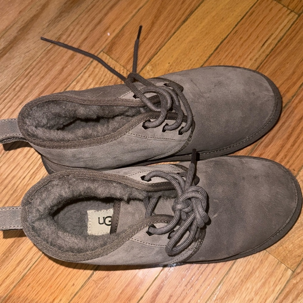 UGG gray